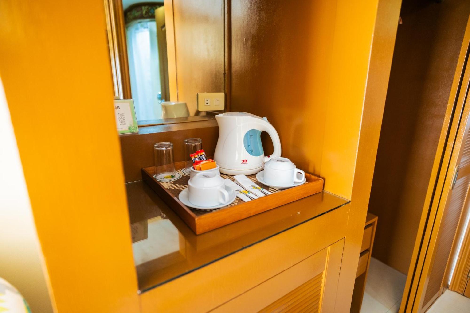 โบราไกย์ ทรอปิค รีสอร์ต Hotel Manoc-Manoc ภายนอก รูปภาพ